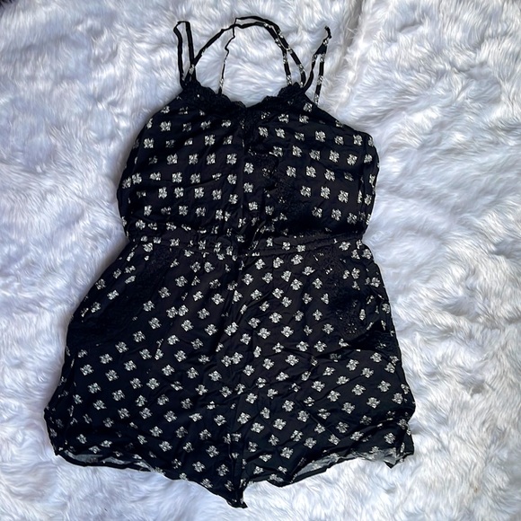 New Without Tag, Black Romper - Picture 1 of 7